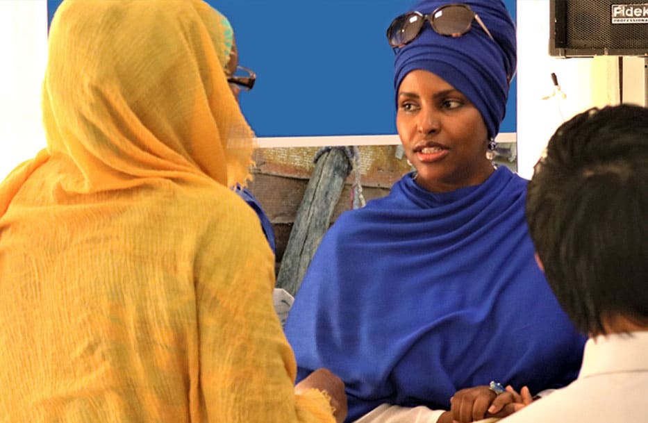 Women discussing COVID in Somalia