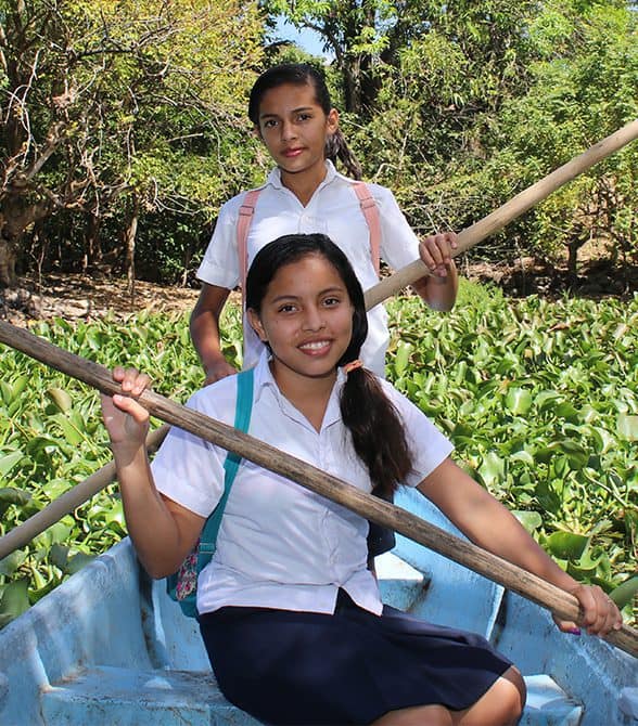 Sponsor Girls in El Salvador