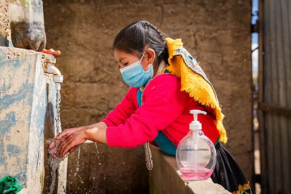 8-year-old Luz Clarita in Cusco, Peru can wash their hands at home and stay safe from COVID-19.
