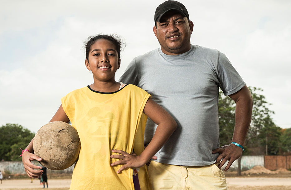 Heloilson, a dad in Brazil, is a gender-equality role model for his daughter