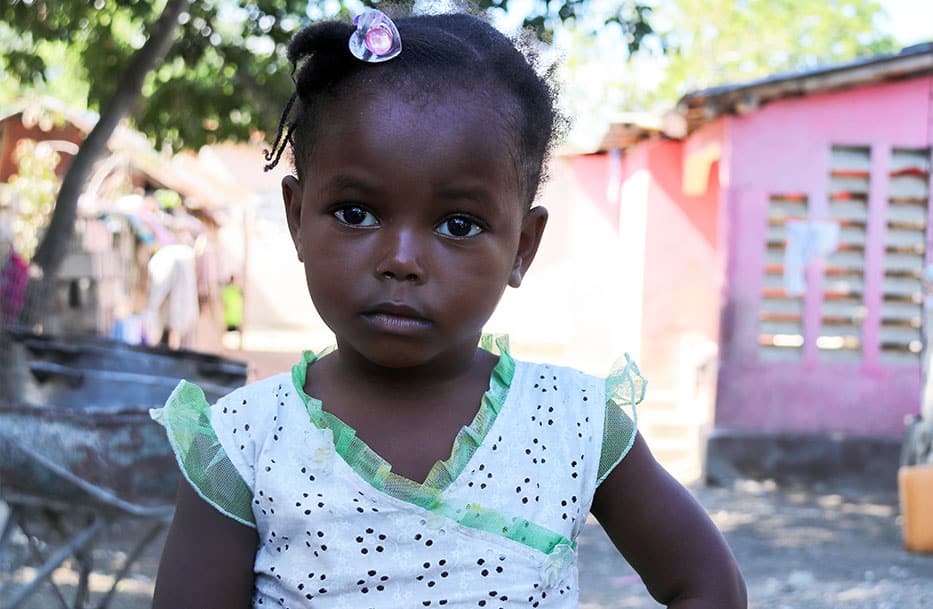 A young girl in Haiti following the August 2021 earthquake