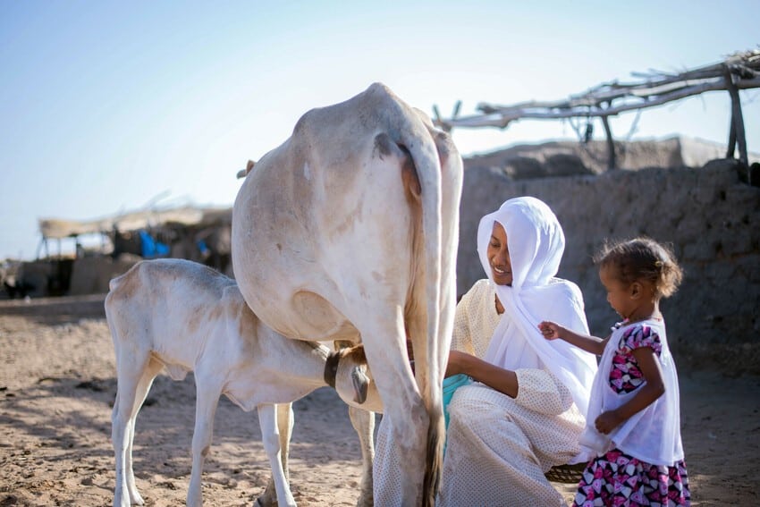 Sudanese mother Zainab leading by example