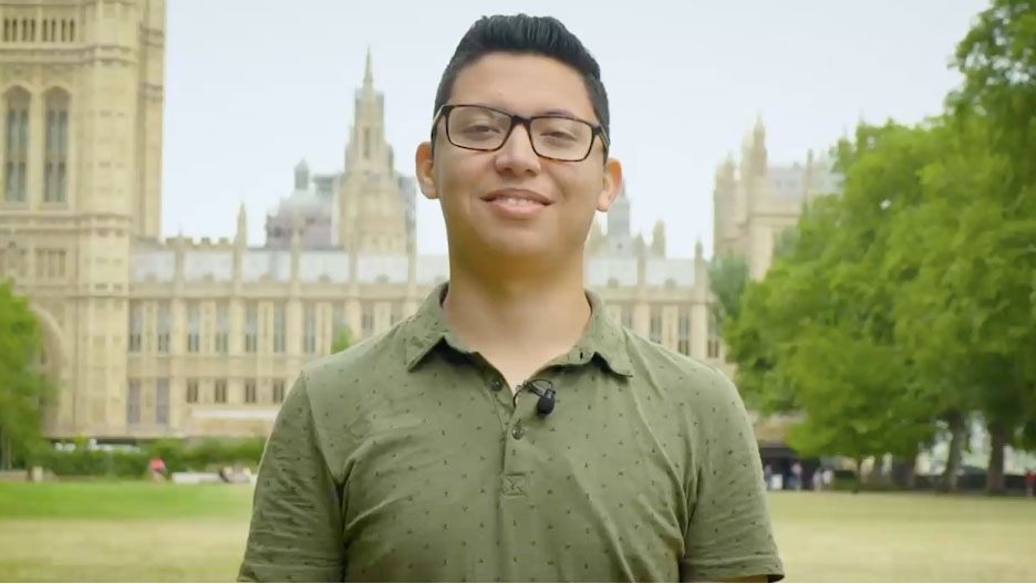 Gonzalo is a gender equality and LGBTQIA+ activist. In this video, Gonzalo explains how we can all support each other to end discrimination.