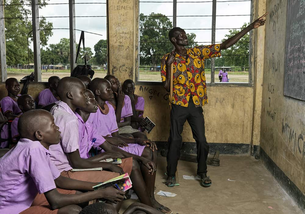 The loss of the school feeding program weighs heavily on Clement’s mind. He knows how much the children used to look forward to their lunch — which for some is the only meal they receive that day. “Although it is clear that both boys and girls are affected by this situation, girls will be more at risk,” he says. “I call the parents and tell them about the importance of a girl’s education.”