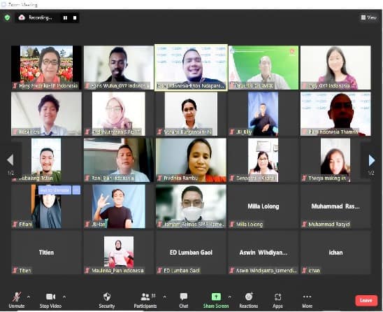 Yoris and Indy organized a webinar to share the achievements and challenges of education in emergencies in Indonesia.