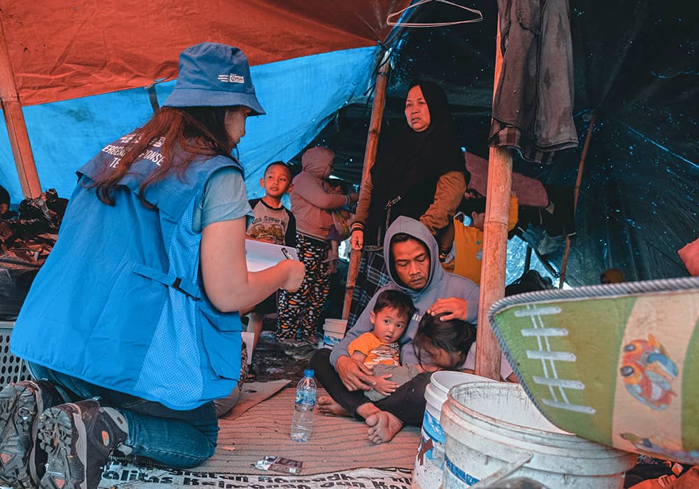 A World of Humanitarian Crises and How You Can Help Girls | Plan USA