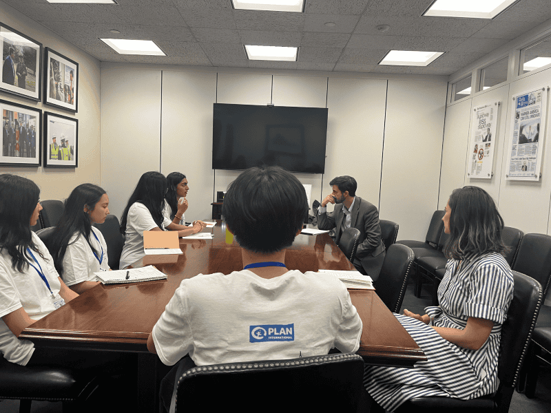 Young people meet with congressional staff during the Youth Leadership Academy’s D.C. Day advocacy visit.